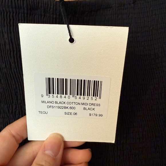 Dissh Milano Dress - Picture 6 of 6